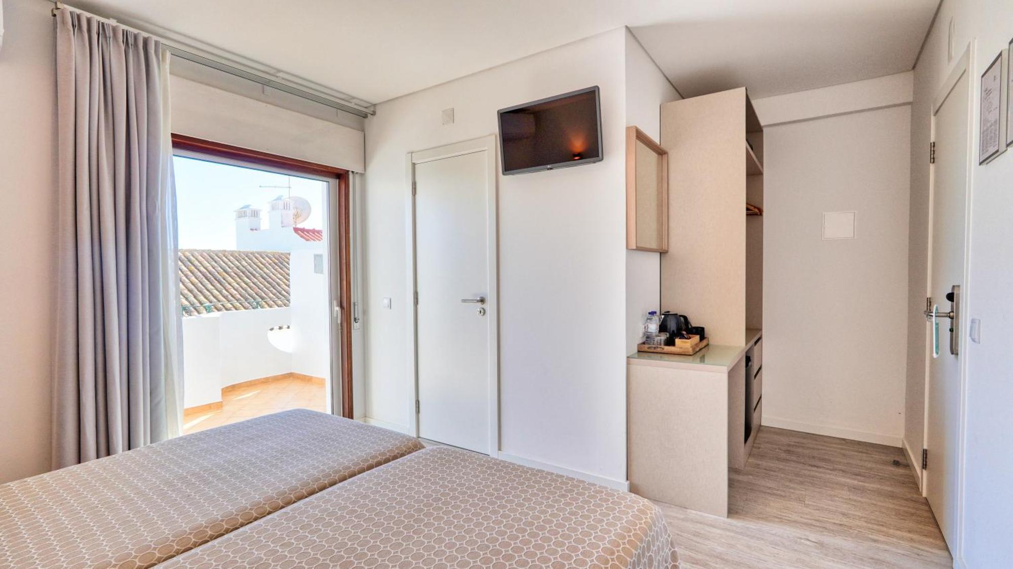 Guest House Dianamar Albufeira Ngoại thất bức ảnh